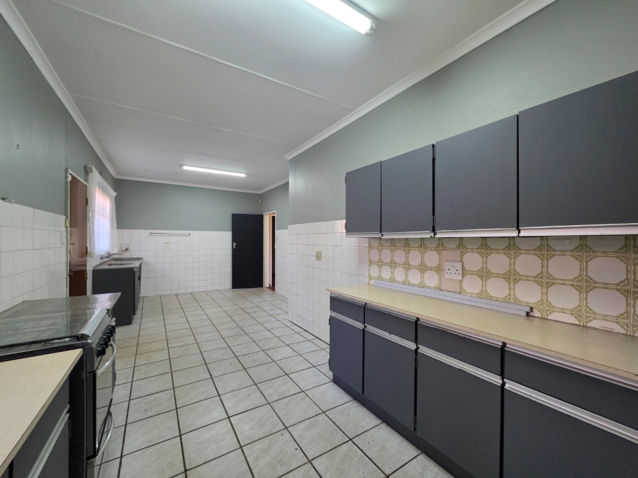 3 Bedroom Property for Sale in Roodia Free State